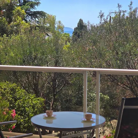 L'instant Bleu - With Ac, Wifi, And Parking Lägenhet